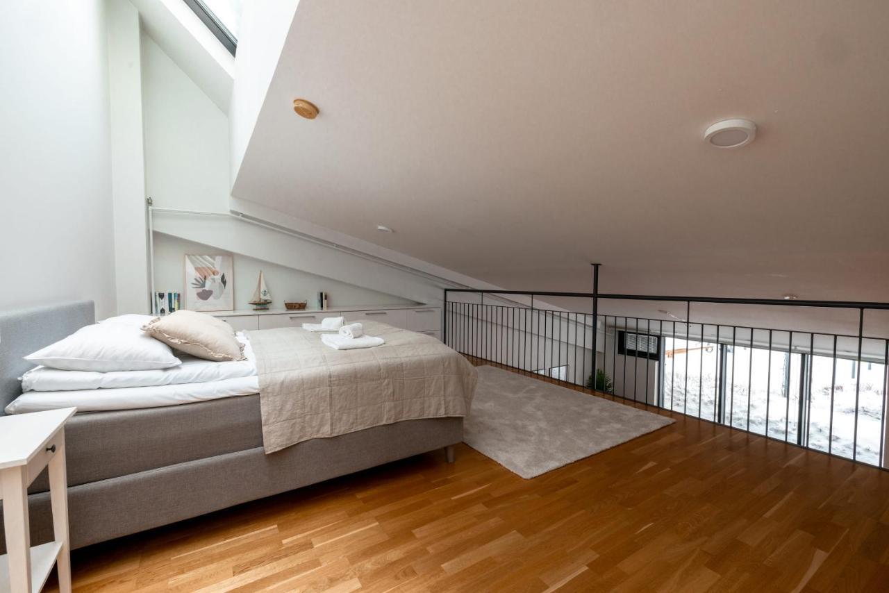 2Ndhomes Unique & Spacious 2-Storey Apartment With Sauna Helsingfors Exteriör bild